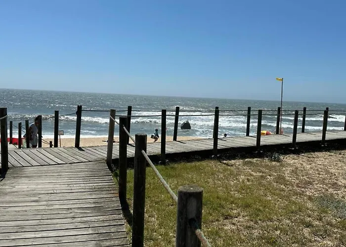 Feel Bacchus Townhouse