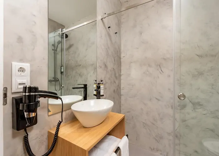 Feel Bacchus Townhouse Apartment *